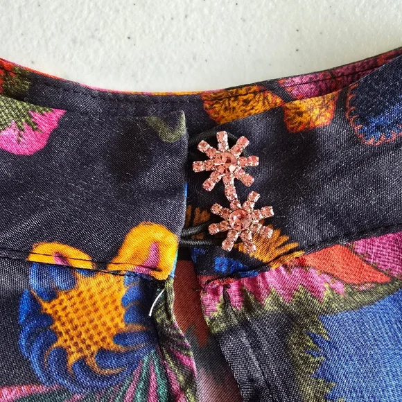 FARM Rio Lily's Garden Mock Neck Blouse Women's XS Floral‎ Colorful Vacation - Picture 11 of 12